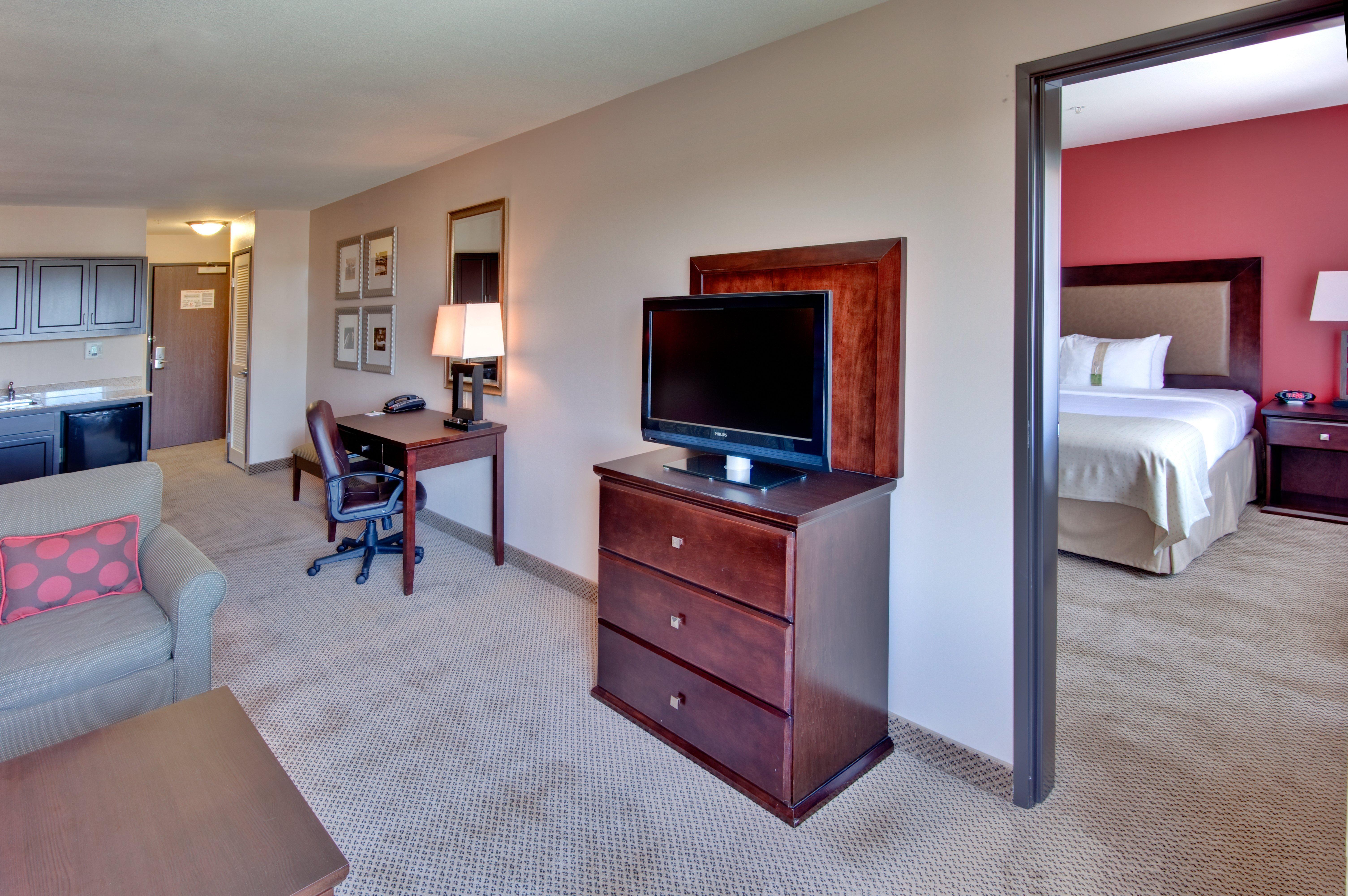 Holiday Inn & Suites Bakersfield, An Ihg Hotel Exterior foto